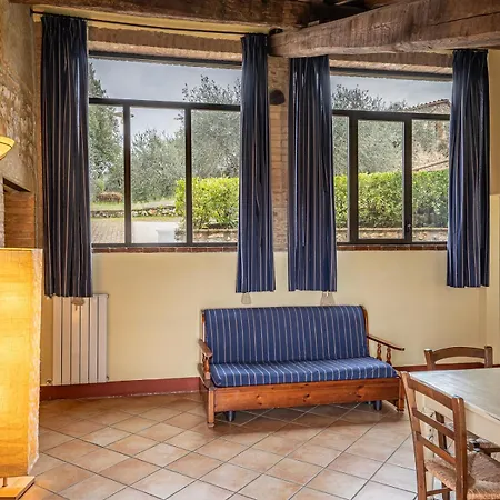 Antico Borgo Poggiarello مونتيريجيوني