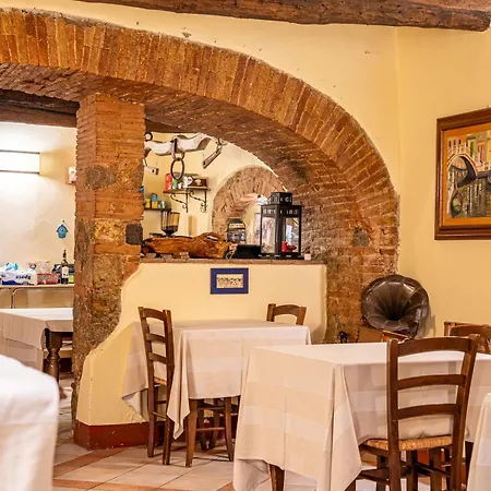 Antico Borgo Poggiarello Country house *