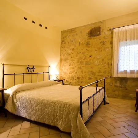 Antico Borgo Poggiarello Gospodarstwo wiejskie Monteriggioni